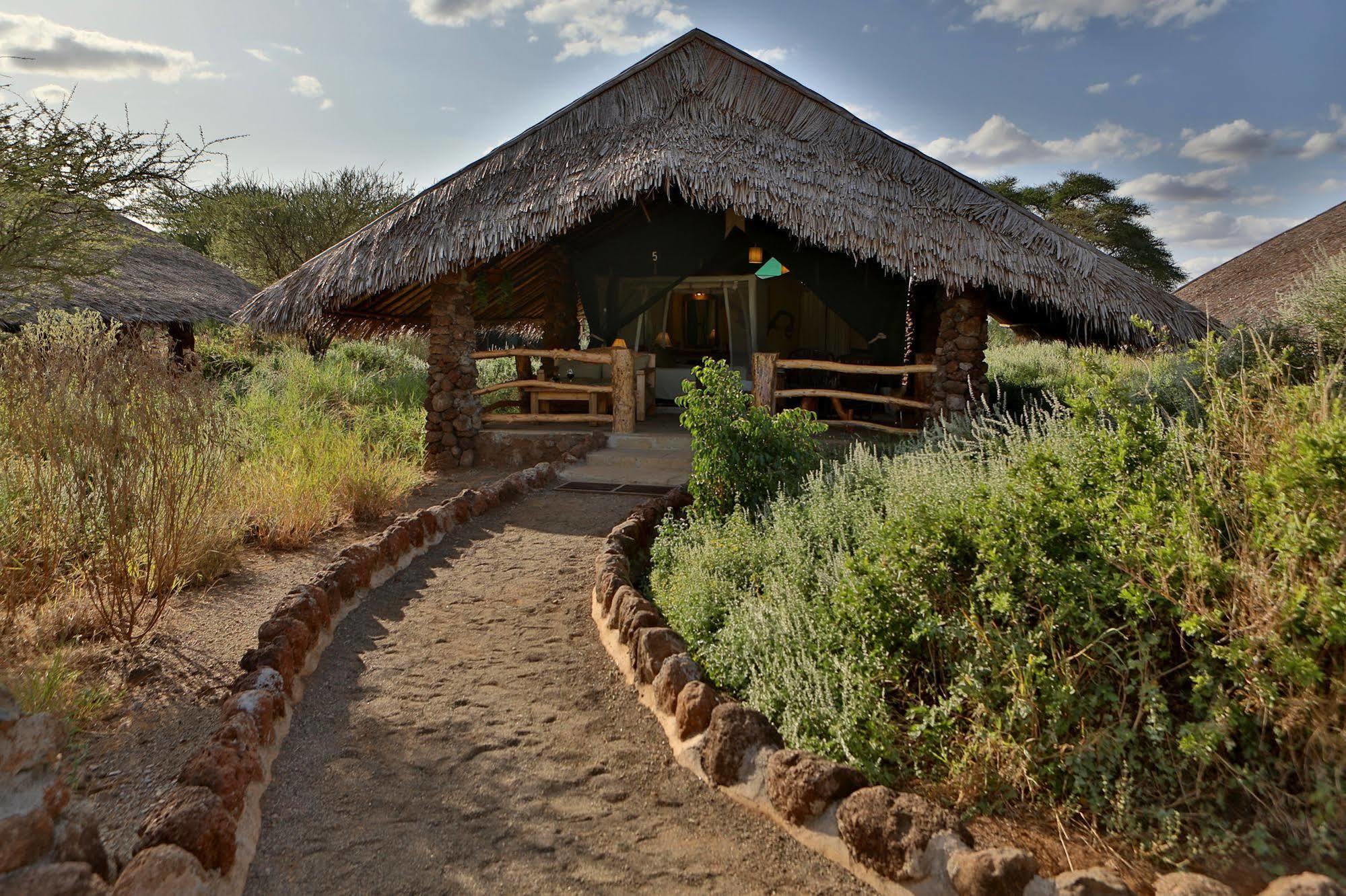 Kibo Safari Camp Villa Amboseli Exterior photo