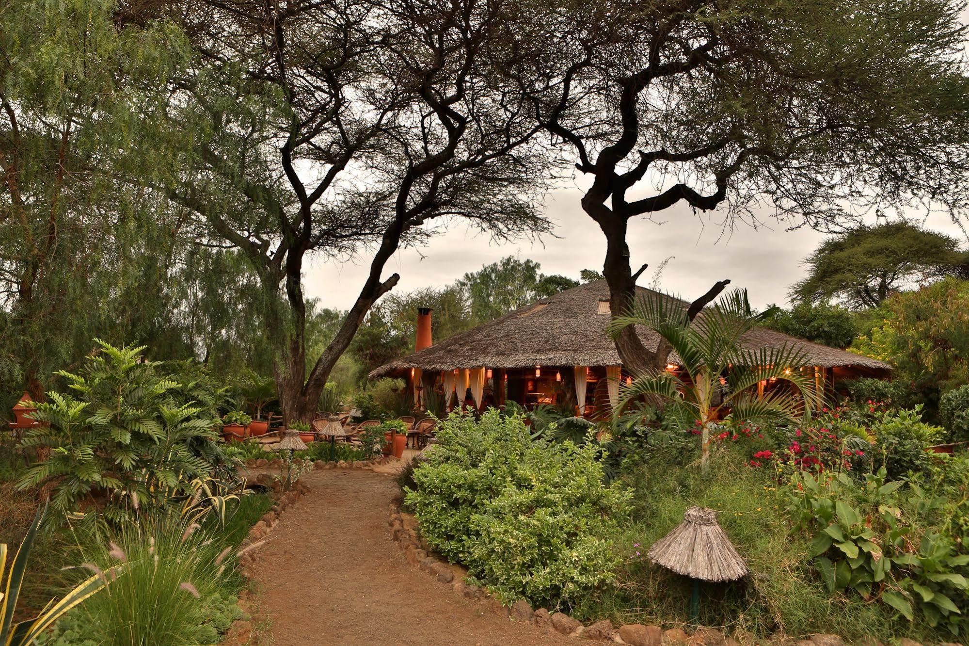 Kibo Safari Camp Villa Amboseli Exterior photo