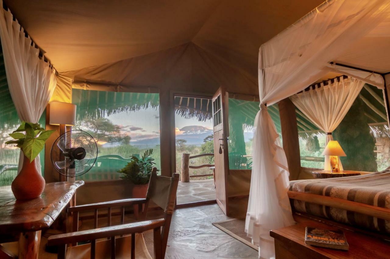 Kibo Safari Camp Villa Amboseli Exterior photo